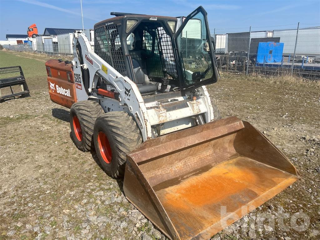 Bobcat S205 - 2 redskap - Skid steer loader: picture 3 Bobcat S205 - 2 redskap - Skid steer loader: picture 3