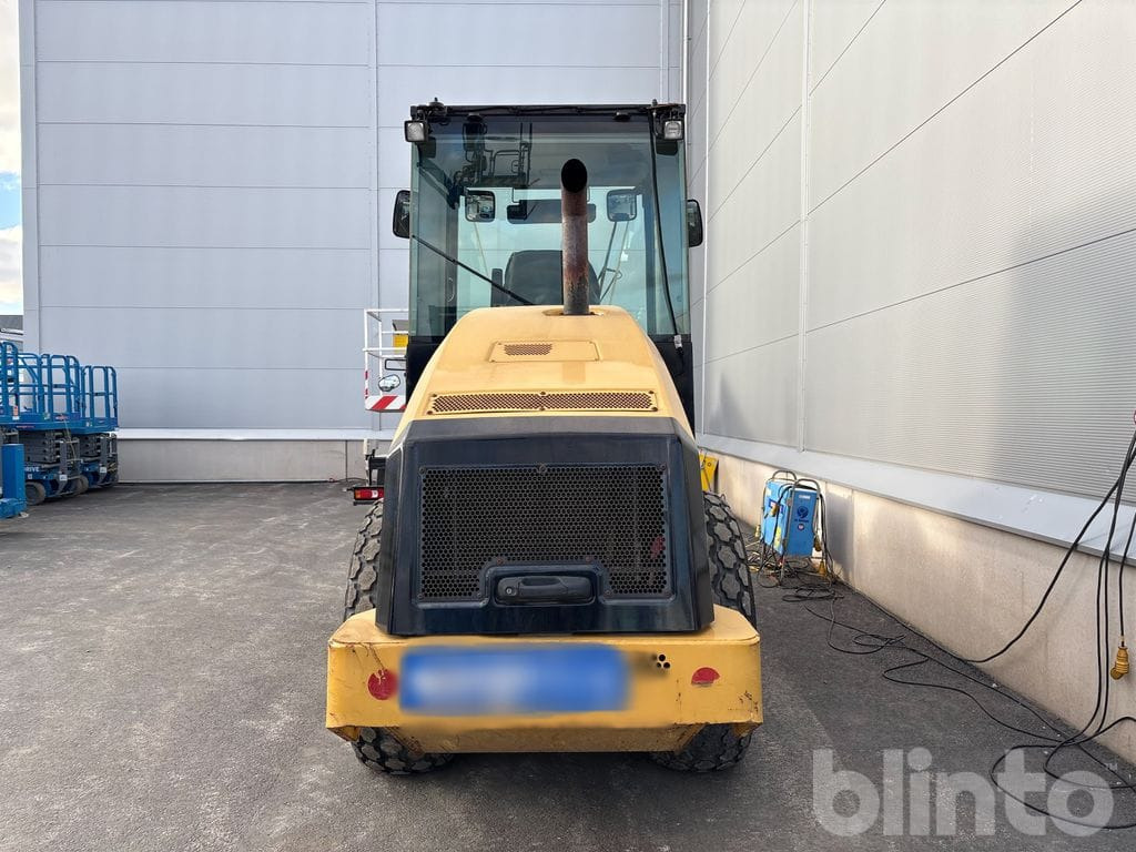 CAT CS44 - Compactor: picture 4 CAT CS44 - Compactor: picture 4