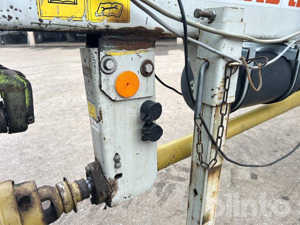 Tedder/ Rake CLAAS Typ/UTyp 605/200 (2002): picture 11 Tedder/ Rake CLAAS Typ/UTyp 605/200 (2002): picture 11