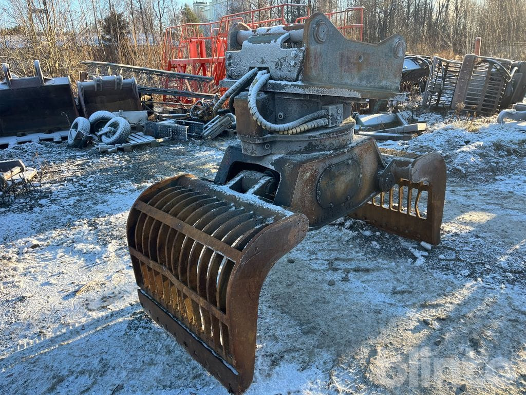 Caterpillar Oilquick - Grapple: picture 2 Caterpillar Oilquick - Grapple: picture 2