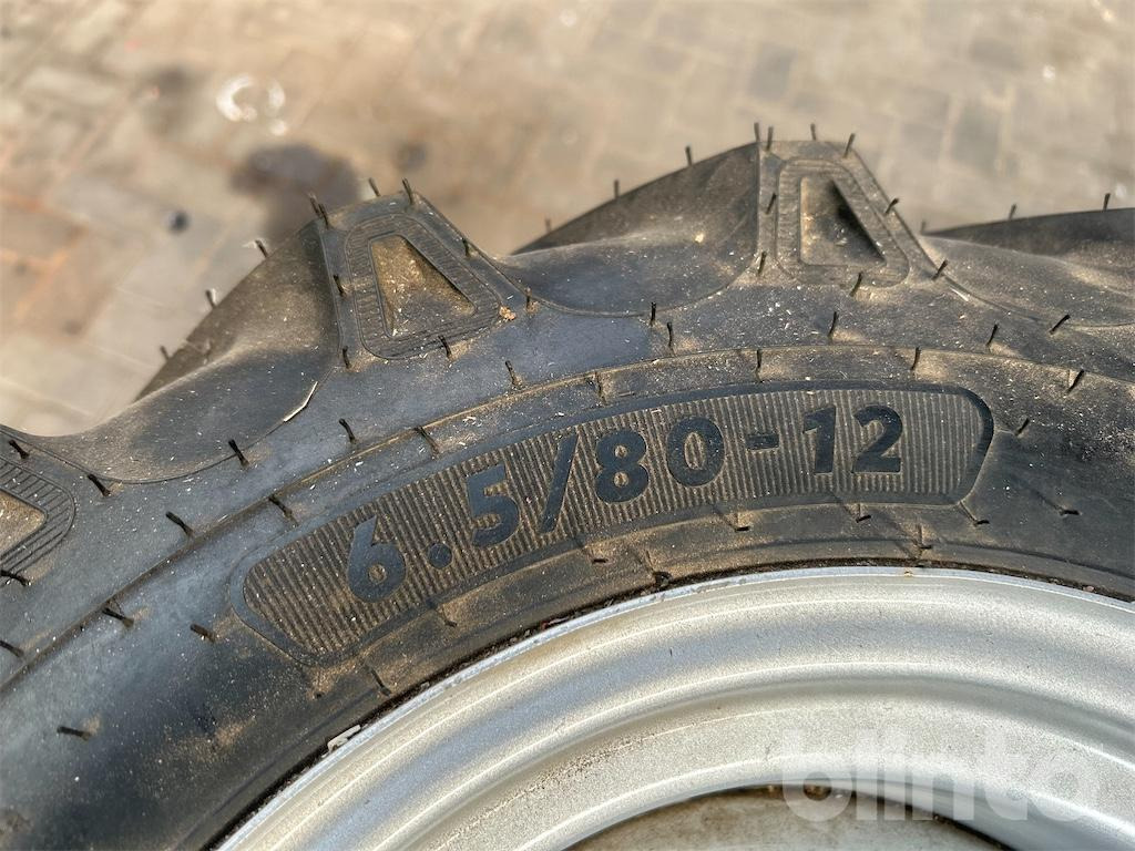 FARMAX AS - Wheel and tire package for Compact tractor: picture 5 FARMAX AS - Wheel and tire package for Compact tractor: picture 5