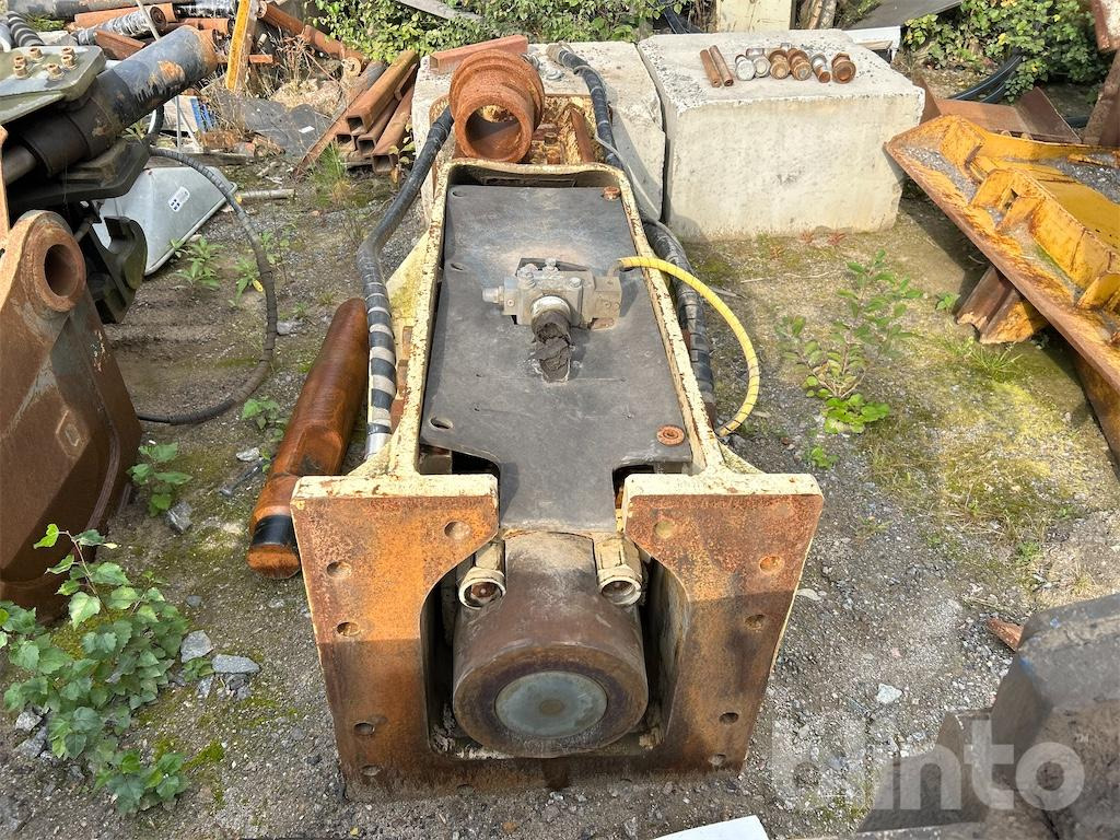 Furukawa F70LN / Reparationsobjekt - Hydraulic hammer: picture 2 Furukawa F70LN / Reparationsobjekt - Hydraulic hammer: picture 2