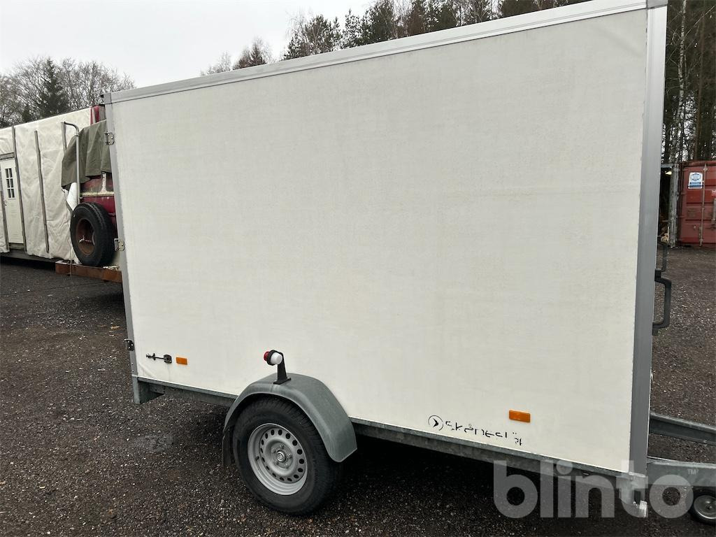 HAPERT - Closed box trailer: picture 4 HAPERT - Closed box trailer: picture 4