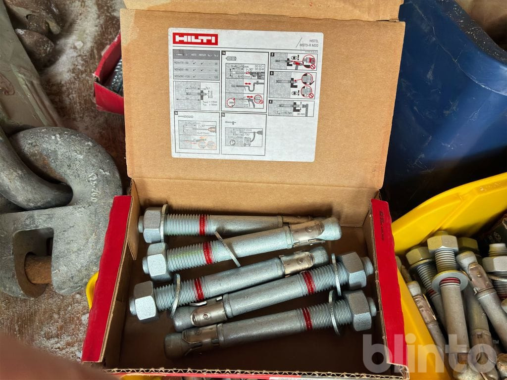 Hilton - Tool/ Equipment: picture 1 Hilton - Tool/ Equipment: picture 1