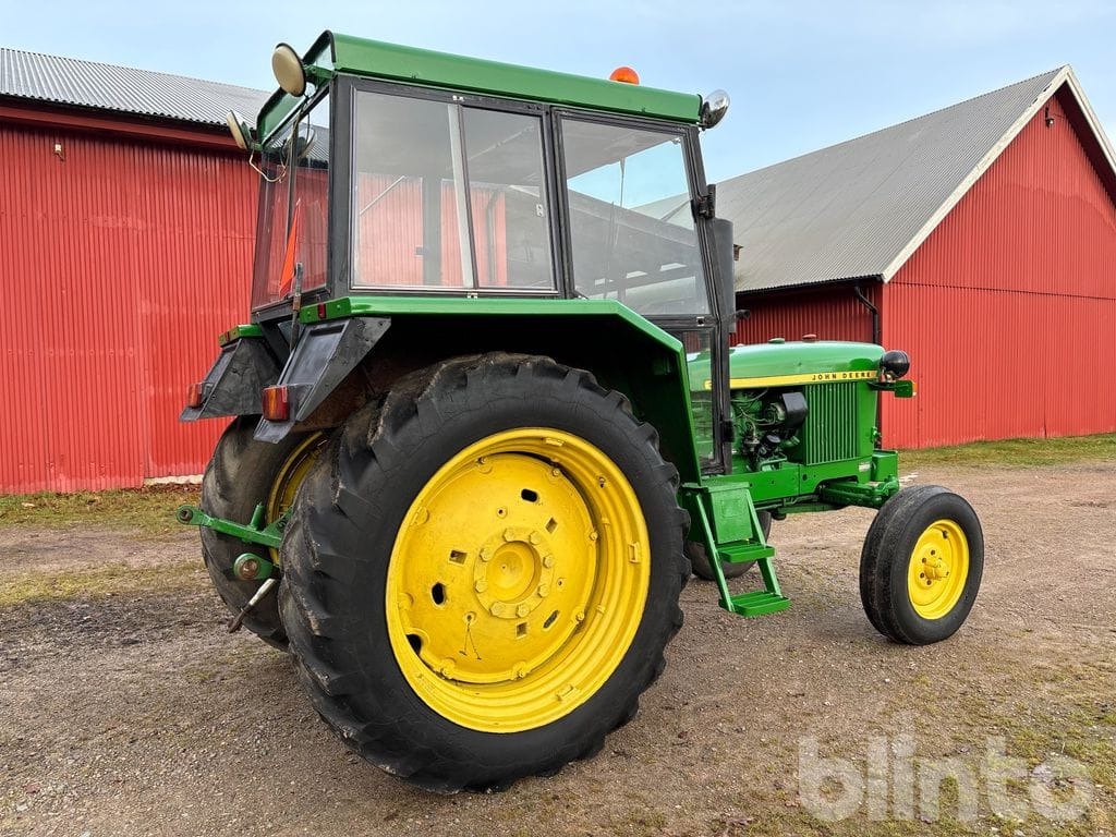John Deere 2130-6 cylinder - Farm tractor: picture 2 John Deere 2130-6 cylinder - Farm tractor: picture 2