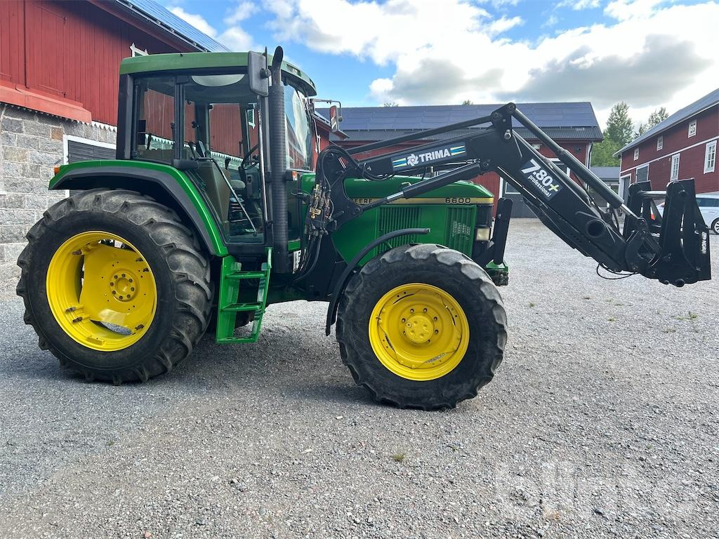 John Deere 6600 4WD - Farm tractor: picture 5 John Deere 6600 4WD - Farm tractor: picture 5