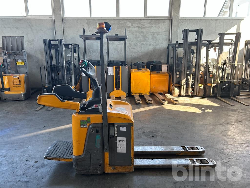 Jungheinrich - Pallet truck: picture 4 Jungheinrich - Pallet truck: picture 4