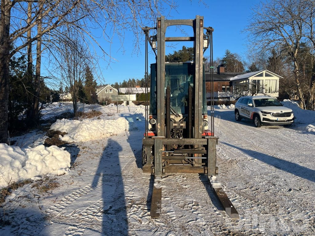 Kalmar DCD5-6H - Diesel forklift: picture 4 Kalmar DCD5-6H - Diesel forklift: picture 4