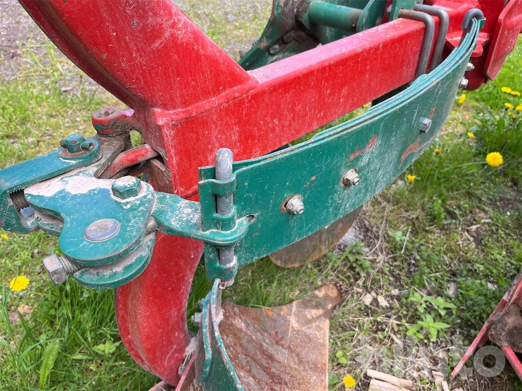 Plow Kverneland 3-skärig mod E8: picture 35