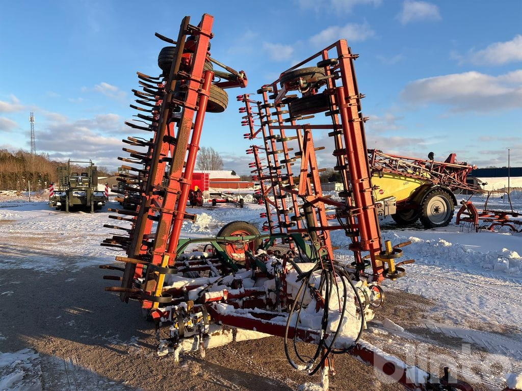 Kverneland 8 meters - Harrow: picture 2 Kverneland 8 meters - Harrow: picture 2