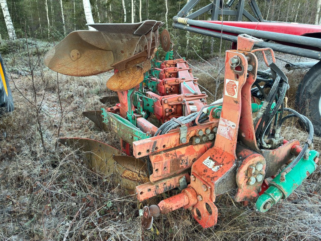 Kverneland 80-160-8 - Plow: picture 3 Kverneland 80-160-8 - Plow: picture 3