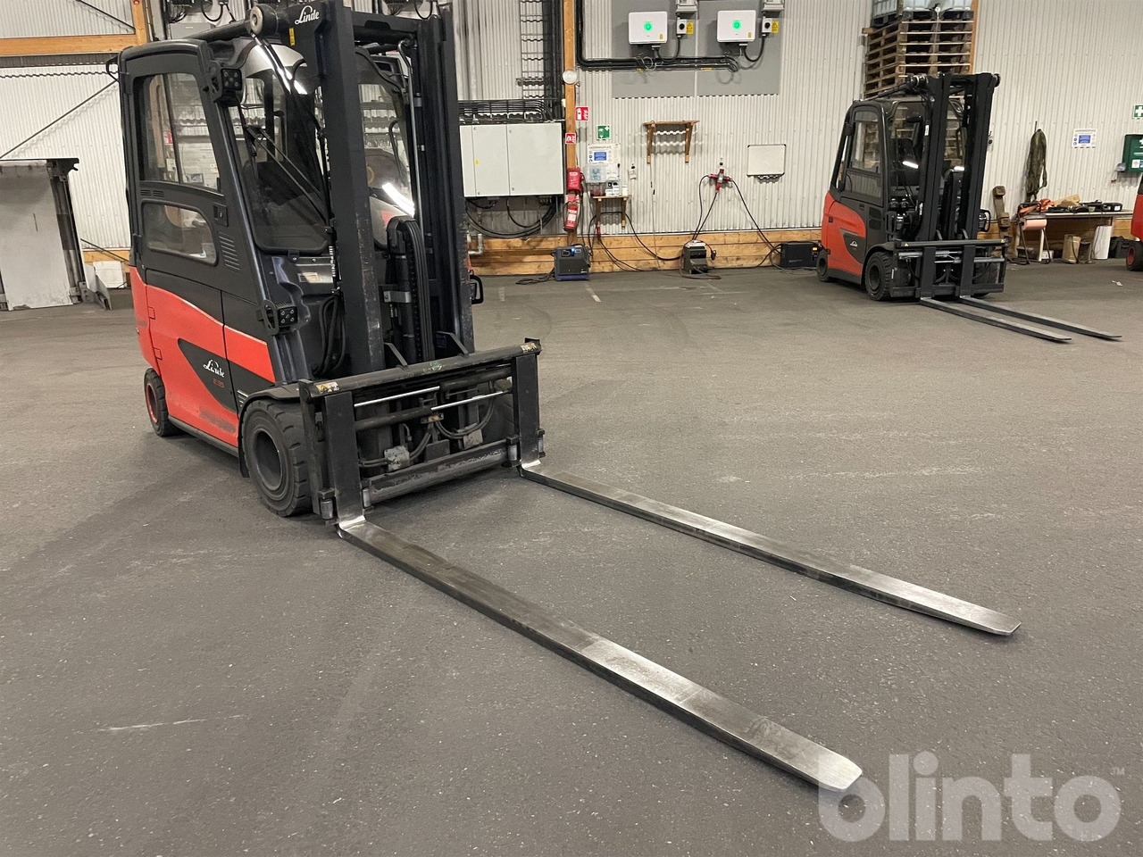 Linde E35 - Electric forklift: picture 5 Linde E35 - Electric forklift: picture 5