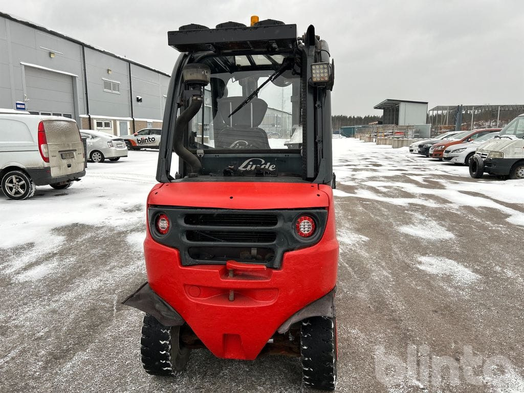 Linde - Diesel forklift: picture 5 Linde - Diesel forklift: picture 5
