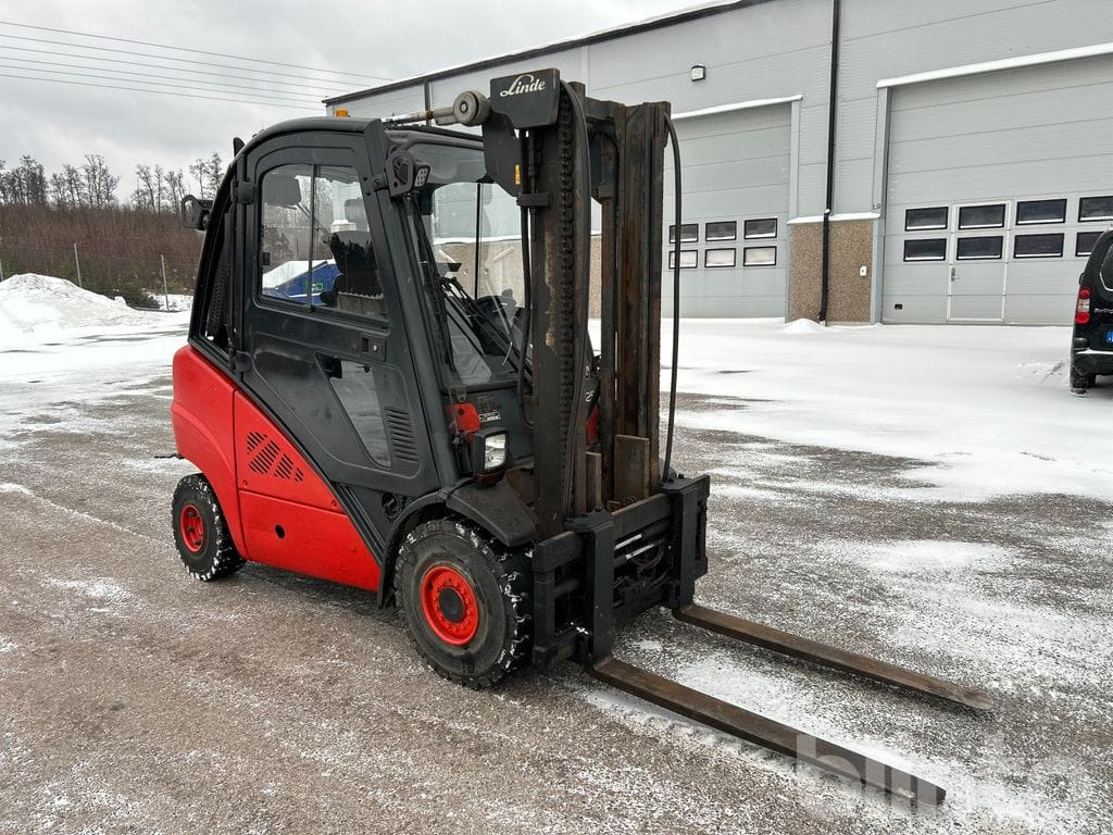 Linde - Diesel forklift: picture 3 Linde - Diesel forklift: picture 3