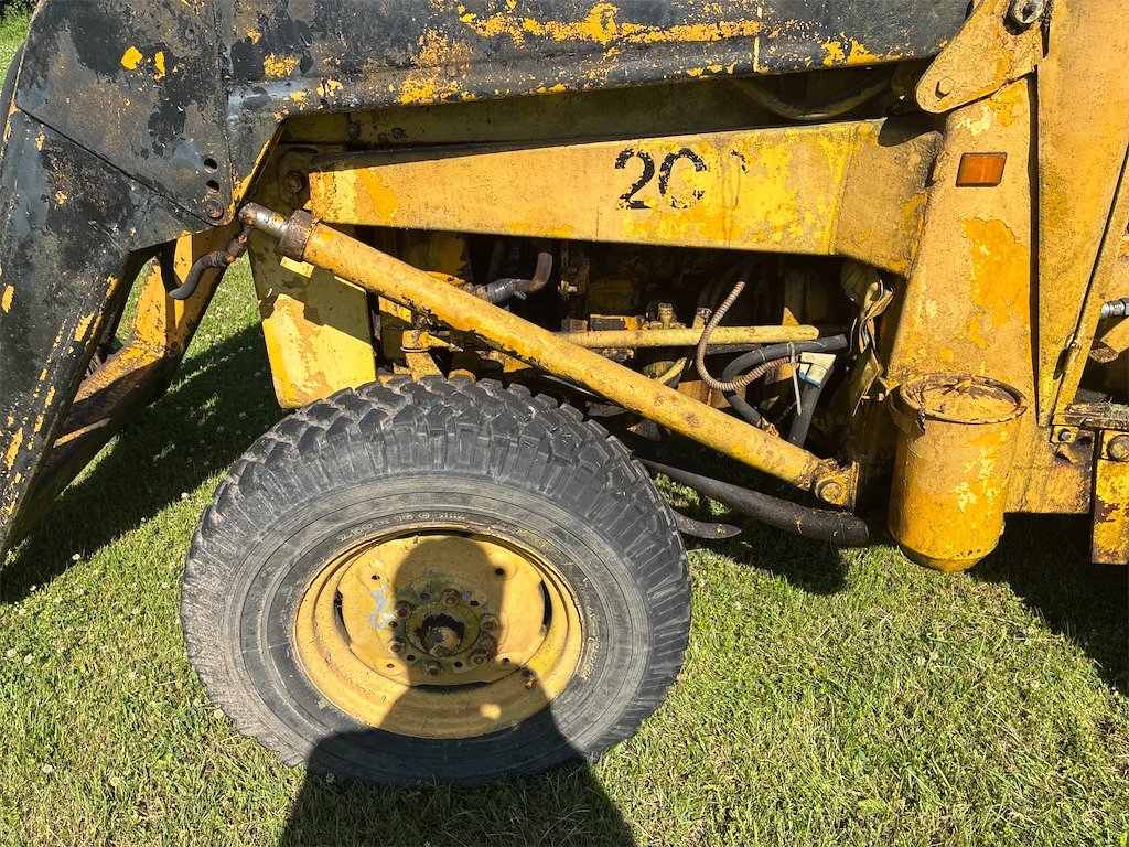 Backhoe loader Massey Ferguson 203: picture 14