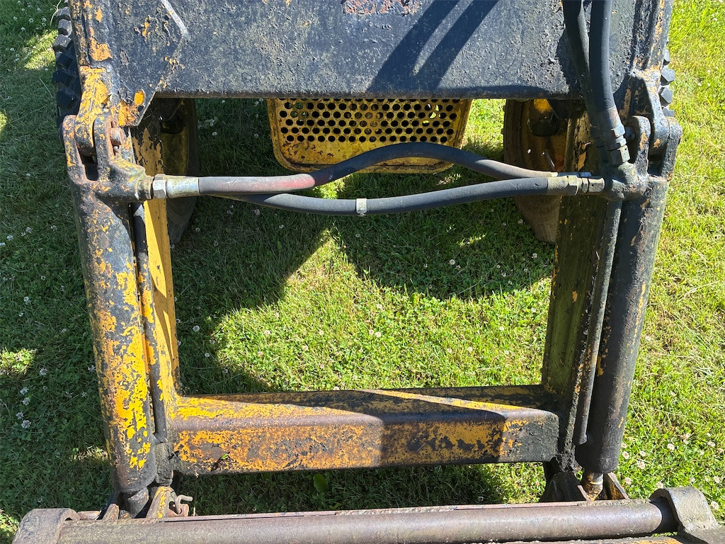 Backhoe loader Massey Ferguson 203: picture 21
