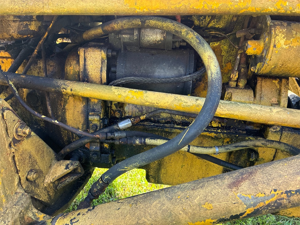 Backhoe loader Massey Ferguson 203: picture 27