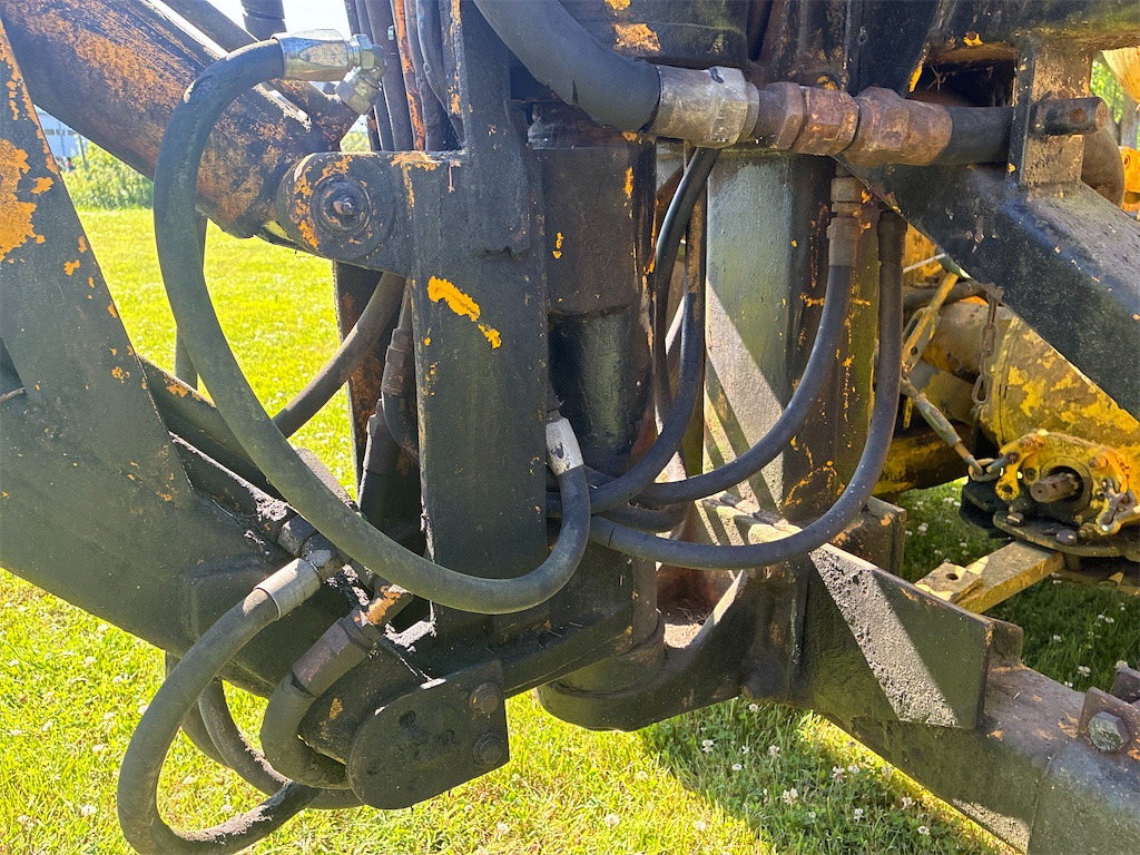 Backhoe loader Massey Ferguson 203: picture 43