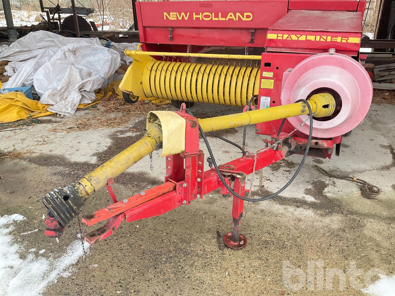 New Holland 377 - Square baler: picture 5 New Holland 377 - Square baler: picture 5