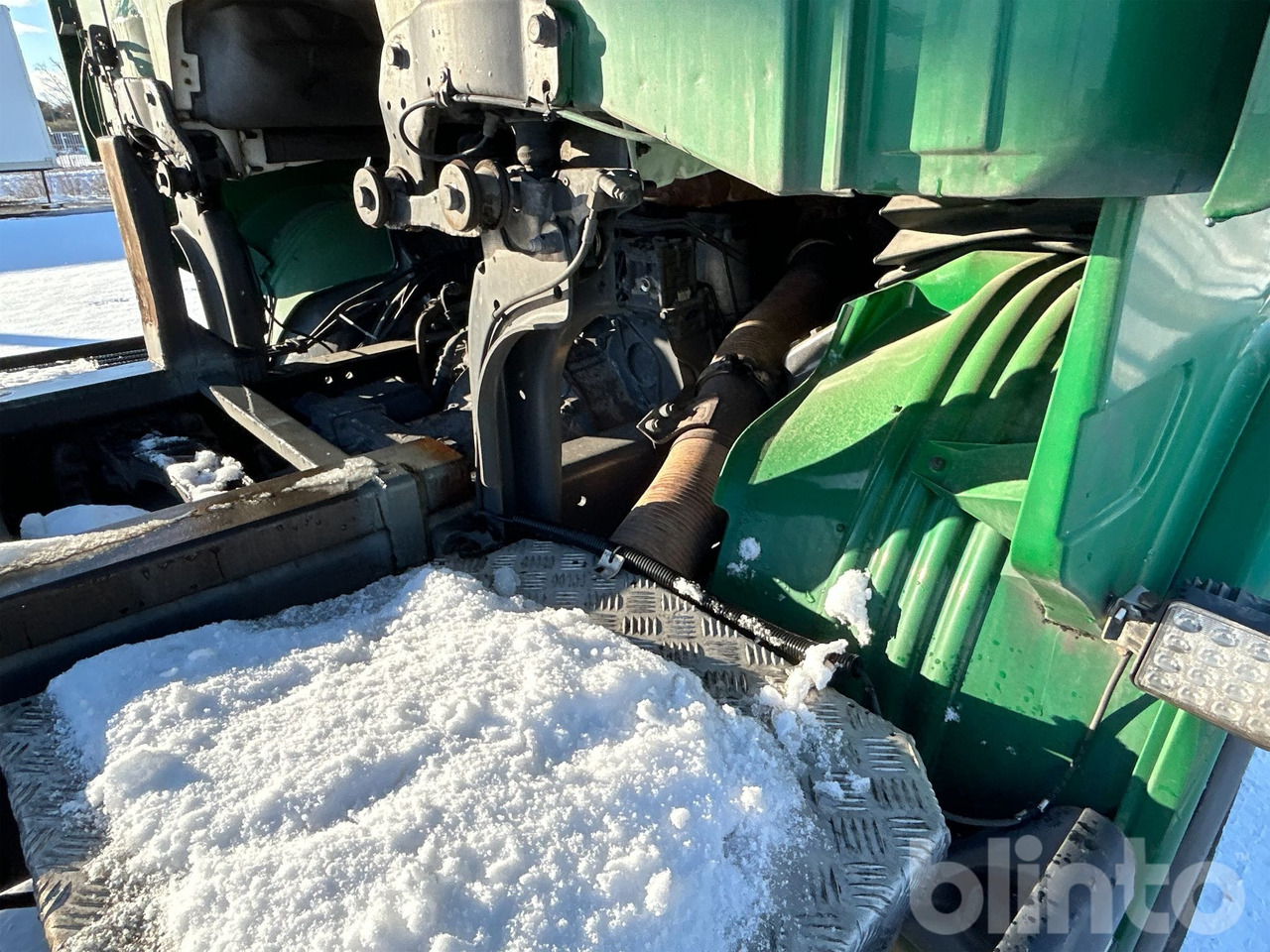 Cab chassis truck SCANIA R400LB6X2*4MNB: picture 32 Cab chassis truck SCANIA R400LB6X2*4MNB: picture 32