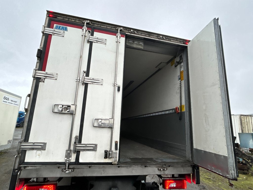 SCANIA R410LN8X4*4HNB - Refrigerator truck: picture 5 SCANIA R410LN8X4*4HNB - Refrigerator truck: picture 5
