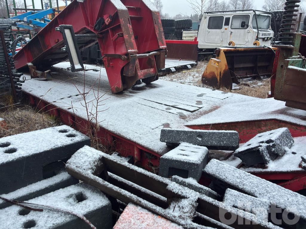 Low loader semi-trailer TRAILERSPEC. AB T-70-3-K: picture 7