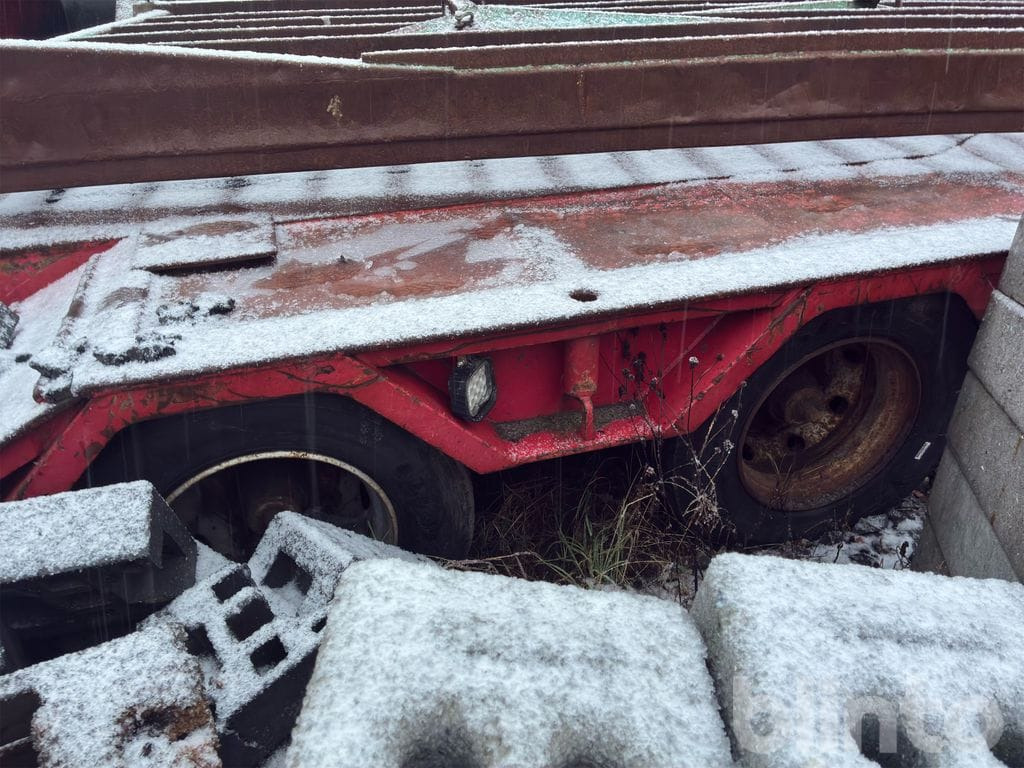 Low loader semi-trailer TRAILERSPEC. AB T-70-3-K: picture 6
