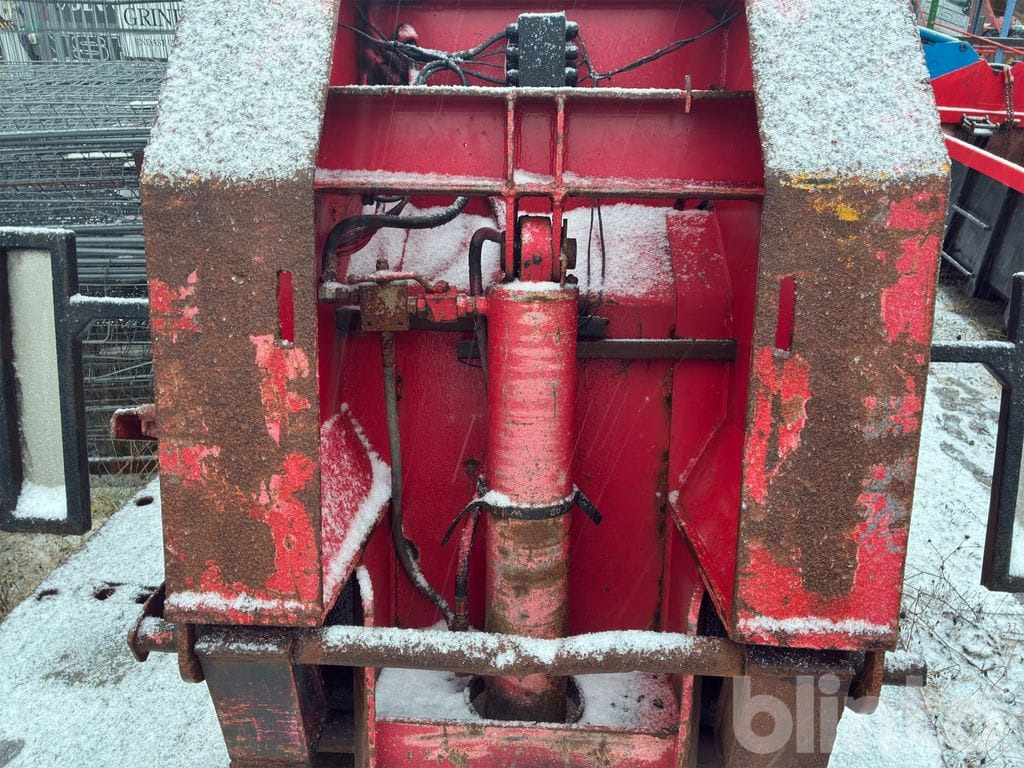 Low loader semi-trailer TRAILERSPEC. AB T-70-3-K: picture 9