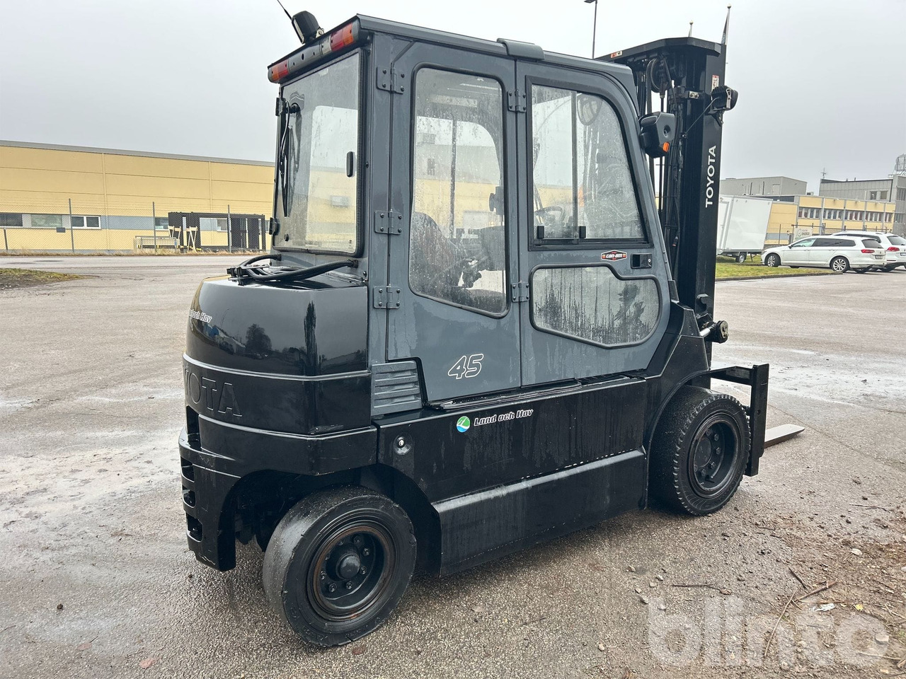 Toyota - Electric forklift: picture 3 Toyota - Electric forklift: picture 3
