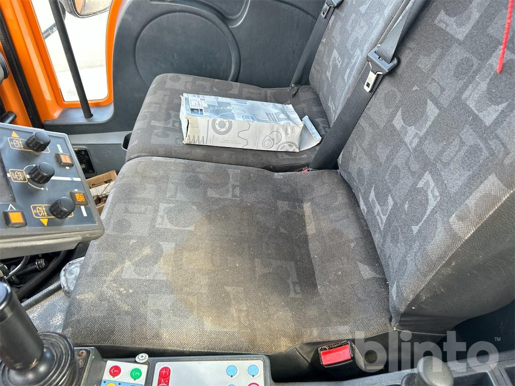Truck Unimog U 300 mit MULAG Ausleger 2010: picture 40