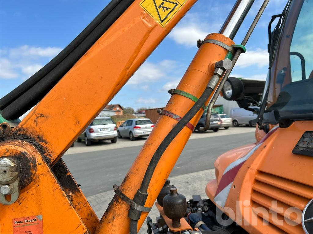 Truck Unimog U 300 mit MULAG Ausleger 2010: picture 28