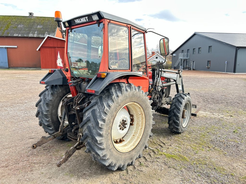 VALMET 405-4 - Farm tractor: picture 5 VALMET 405-4 - Farm tractor: picture 5