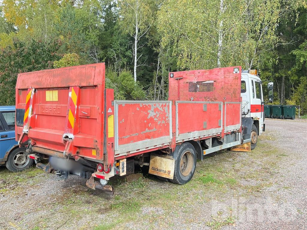 VOLVO FL610 4X2 - Dropside/ Flatbed truck, Crane truck: picture 3 VOLVO FL610 4X2 - Dropside/ Flatbed truck, Crane truck: picture 3