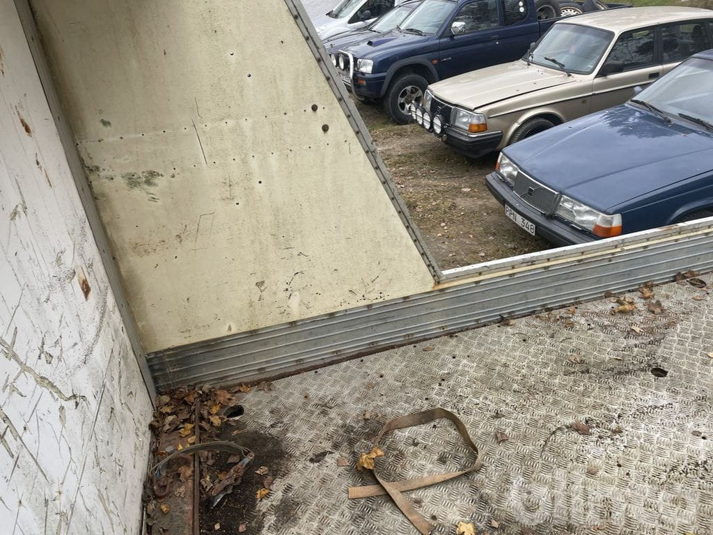 Dropside/ Flatbed truck VOLVO FL612 4X2 med ramper: picture 36