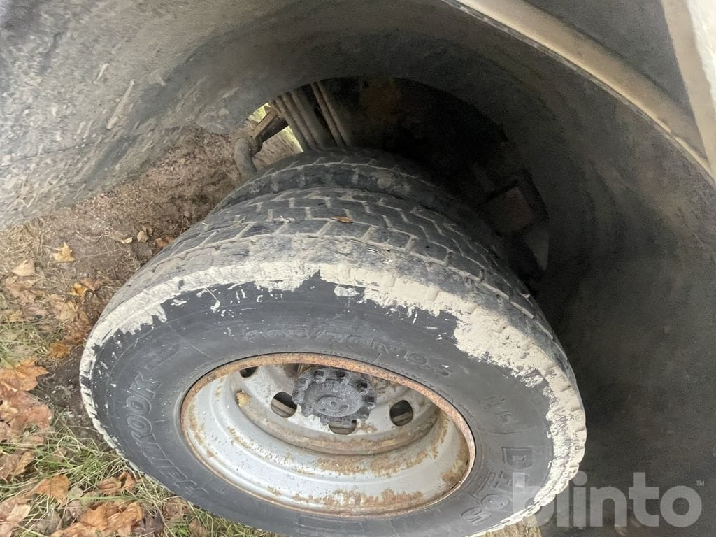 Dropside/ Flatbed truck VOLVO FL612 4X2 med ramper: picture 13