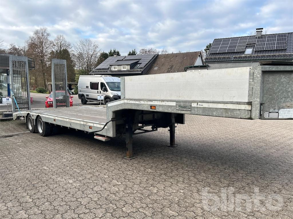 Veldhuizen P48-2 (2017) - Low loader semi-trailer: picture 4 Veldhuizen P48-2 (2017) - Low loader semi-trailer: picture 4
