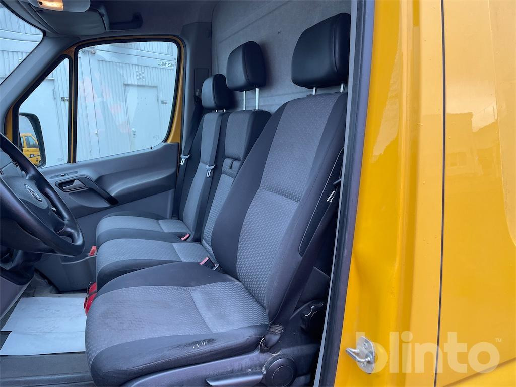 Panel van Volkswagen Crafter (2011): picture 19
