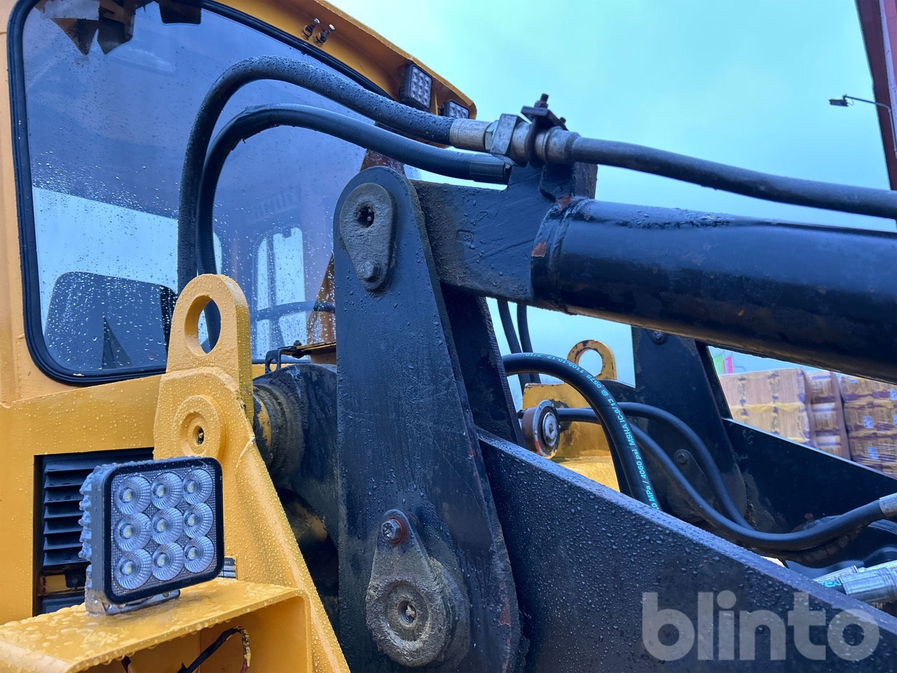 Wheel loader Volvo BM 4300: picture 33 Wheel loader Volvo BM 4300: picture 33