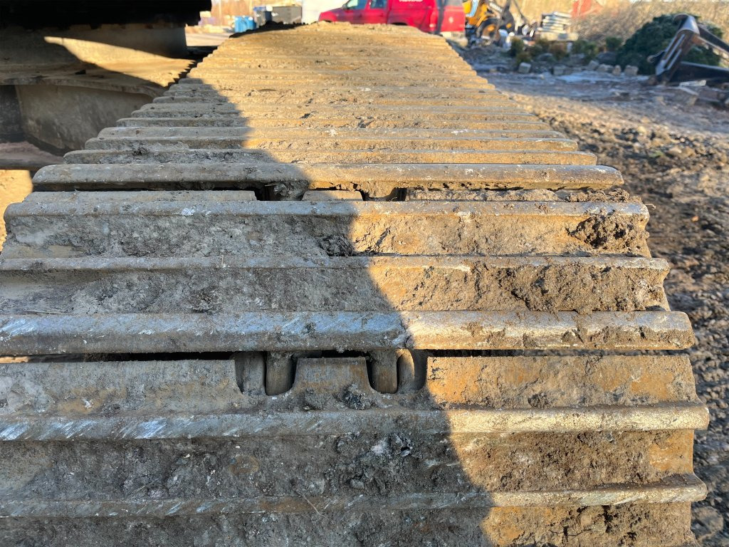 Crawler excavator Volvo EC235EL: picture 49