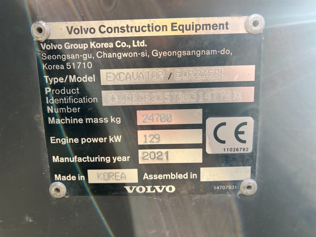 Crawler excavator Volvo EC235EL: picture 12