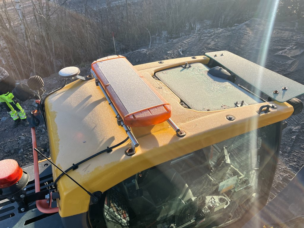 Crawler excavator Volvo EC235EL: picture 29