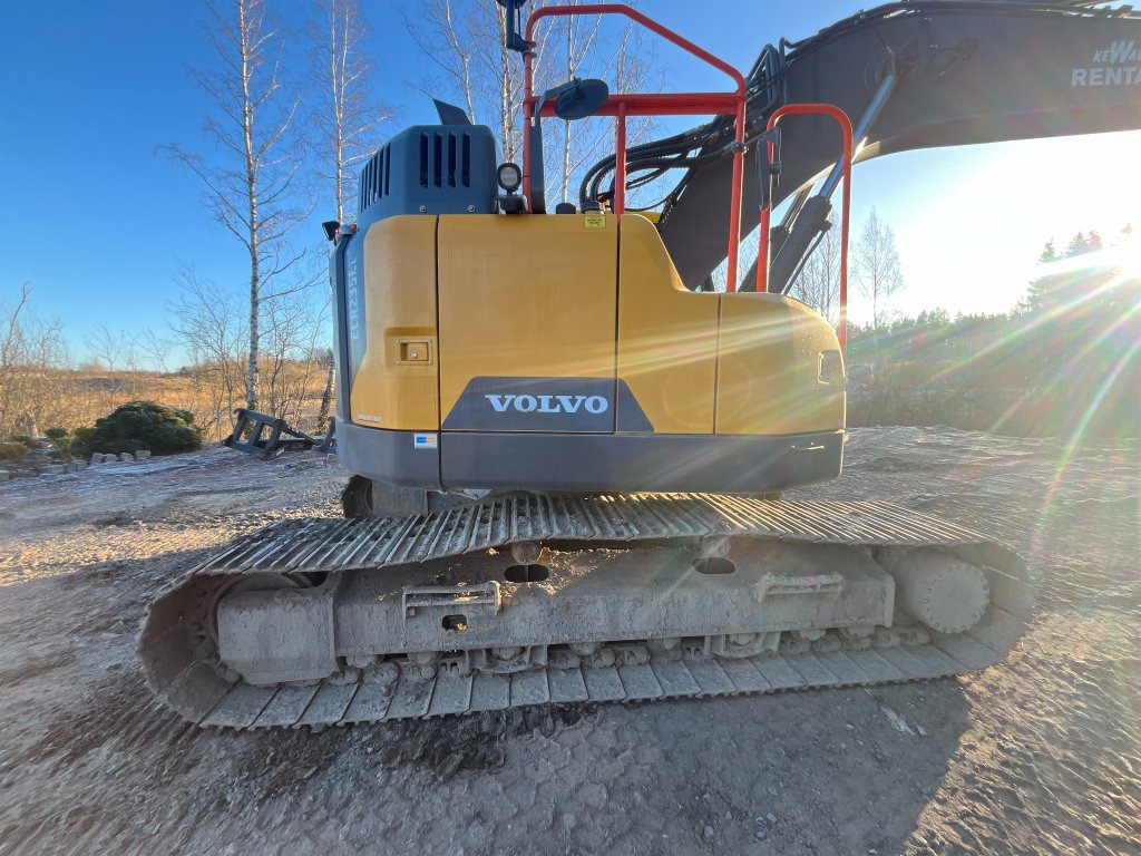 Crawler excavator Volvo EC235EL: picture 6