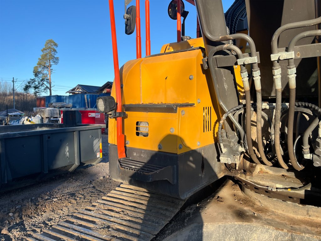 Crawler excavator Volvo EC235EL: picture 31