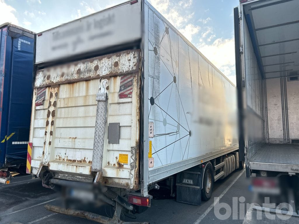 Volvo FM300 Reparationsobjekt - Box truck: picture 3 Volvo FM300 Reparationsobjekt - Box truck: picture 3