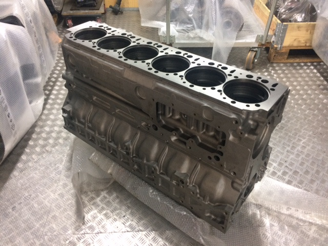 BASAMENTO MAN D2876LUE623 / D2876LOH20 / D2876LOH21 - Crankcase: picture 2 BASAMENTO MAN D2876LUE623 / D2876LOH20 / D2876LOH21 - Crankcase: picture 2
