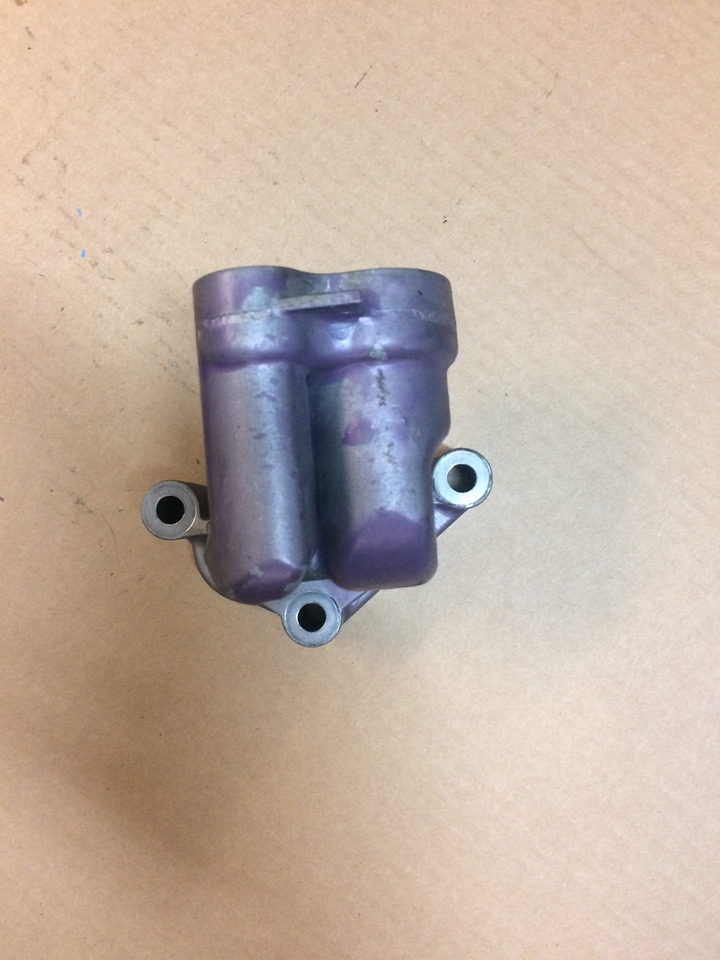 FLANGIA DI COLLEGAMENTO MODULO OLIO MAN 51054406000 - Engine and parts for Truck: picture 2 FLANGIA DI COLLEGAMENTO MODULO OLIO MAN 51054406000 - Engine and parts for Truck: picture 2