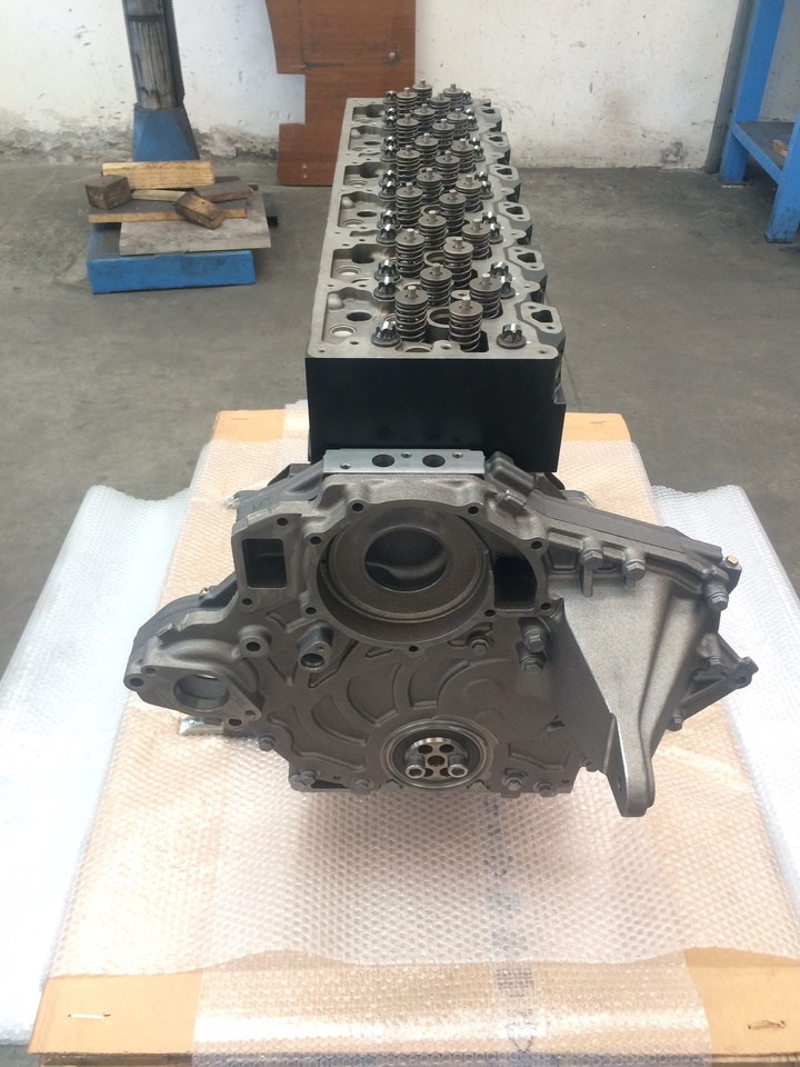 MOTORE MAN D0836LUH41 - 240CV - EURO 3 - BUS - Orizzontale - Engine for Bus: picture 2 MOTORE MAN D0836LUH41 - 240CV - EURO 3 - BUS - Orizzontale - Engine for Bus: picture 2