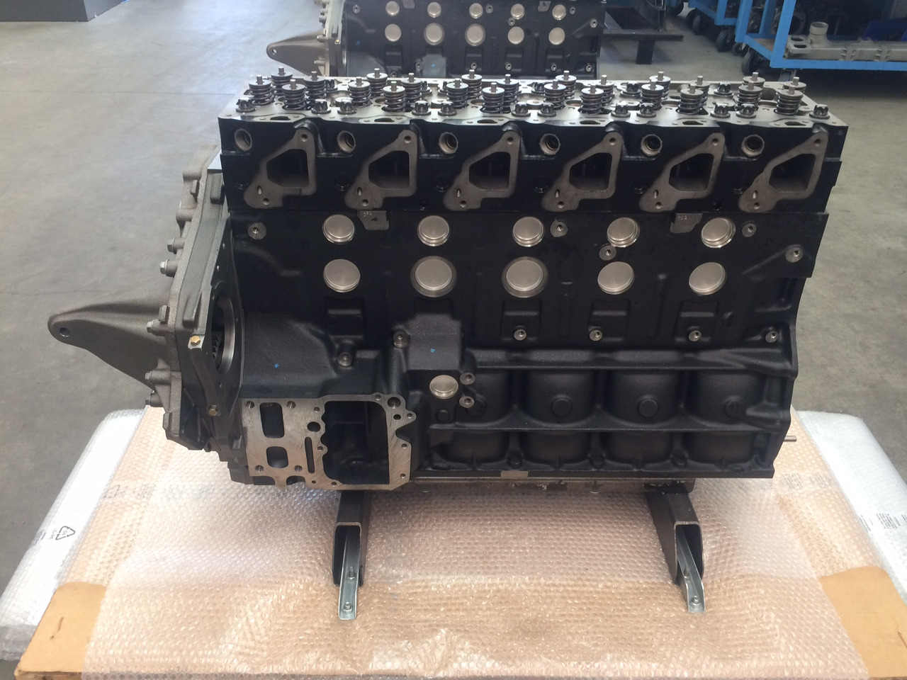 MOTORE MAN D0836LUH41 - 240CV - EURO 3 - BUS - Orizzontale - Engine for Bus: picture 5 MOTORE MAN D0836LUH41 - 240CV - EURO 3 - BUS - Orizzontale - Engine for Bus: picture 5