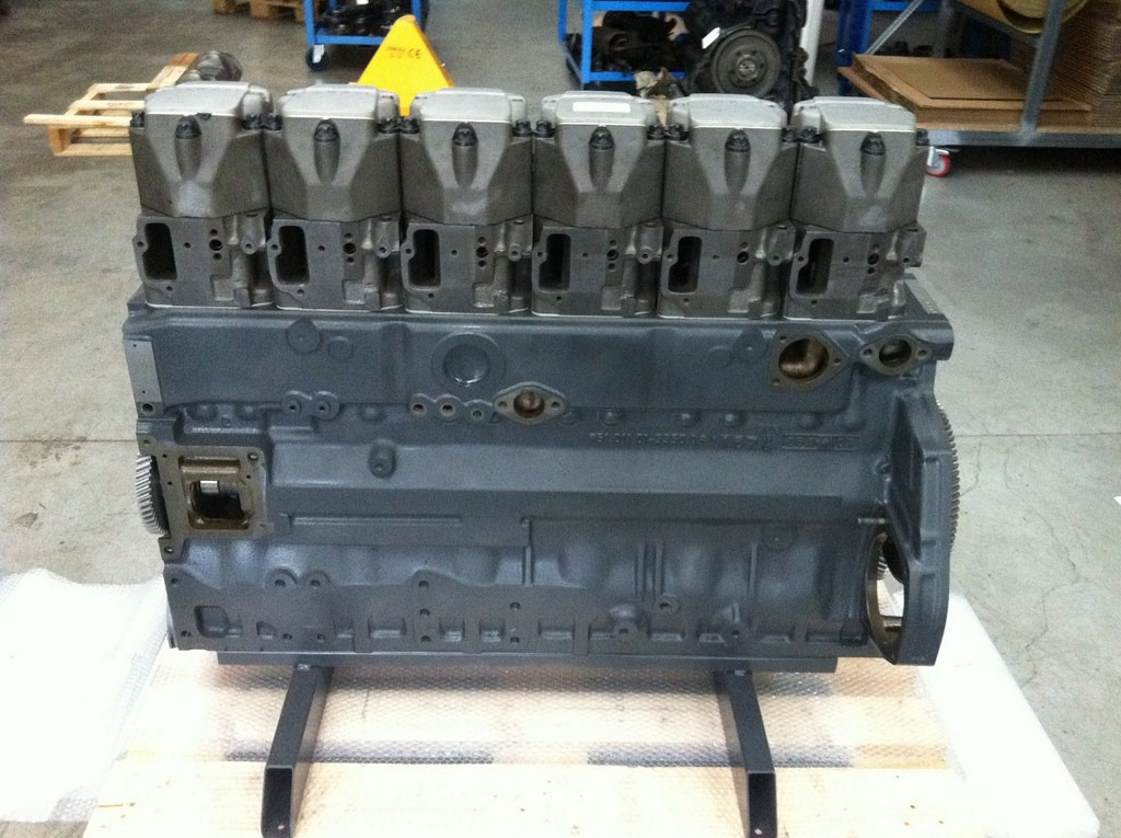 MOTORE MAN D2866LUH27 - 260CV - EURO 3 - BUS - Engine for Bus: picture 3 MOTORE MAN D2866LUH27 - 260CV - EURO 3 - BUS - Engine for Bus: picture 3