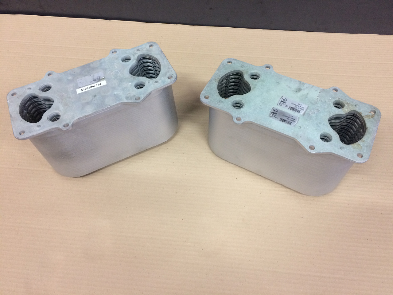 RADIATORE ARIA COMBURENTE - MOTORI MAN D2066 - D2676 - EURO 6 - Cooling system for Truck: picture 4 RADIATORE ARIA COMBURENTE - MOTORI MAN D2066 - D2676 - EURO 6 - Cooling system for Truck: picture 4